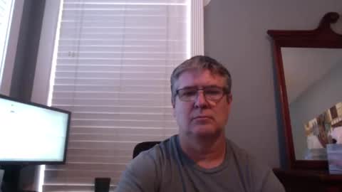 Snapshot of mtbrdr76 chatting on April 27, 2026, 9:46 pm Fun time Daddy online show from April 27, 2026, 9:46 pm