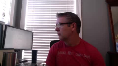 Snapshot of mtbrdr76 chatting on June 5, 2026, 4:35 pm Fun time Daddy online show from June 5, 2026, 4:35 pm