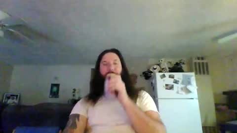 Snapshot of mudge chatting on February 11, 2025, 9:56 pm Mudge online show from February 11, 2025, 9:56 pm
