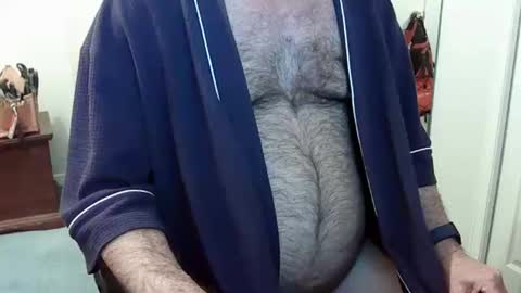 Snapshot of muff3ater chatting on April 2, 2026, 7:50 am muff3ater online show from April 2, 2026, 7:50 am