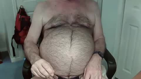 Snapshot of muff3ater chatting on April 5, 2026, 6:16 pm muff3ater online show from April 5, 2026, 6:16 pm