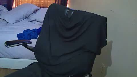 Muffdiver online show from February 17, 2025, 12:48 pm