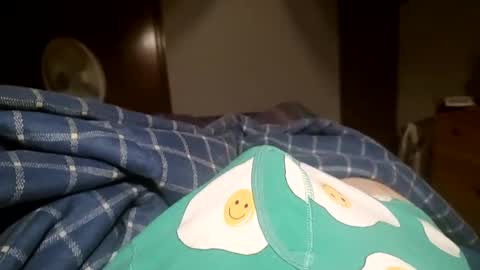 Snapshot of mugglesmuggler chatting on December 14, 2024, 12:44 pm mugglesmuggler online show from December 14, 2024, 12:44 pm