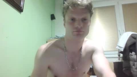 Snapshot of mugis420 chatting on January 17, 2025, 10:56 pm mugis420 online show from January 17, 2025, 10:56 pm