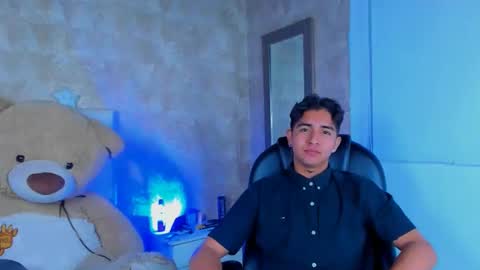 Snapshot of muichiro_tokito1 chatting on January 4, 2025, 5:05 am muichiro tokito1 online show from January 4, 2025, 5:05 am