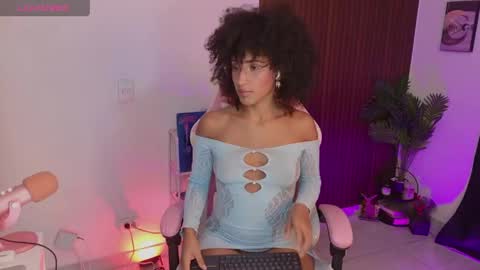 HEY GUYS IF YOU LIKE SEXY SHOW YOU ARE IN THE CORRECT PLACE CU WENESDAY PVT OPEN   TRANSMISSION TIME 5 PM - 10 PM COLOMBIA online show from May 17, 2026, 1:58 am