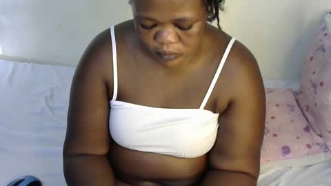 lina online show from October 17, 2025, 3:31 am