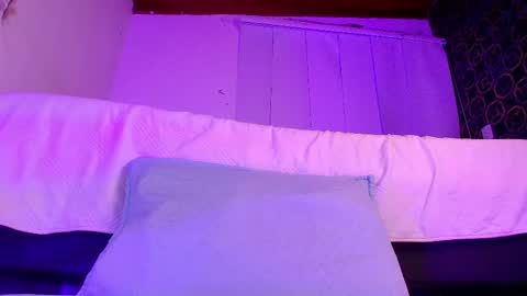 Tell me Sofi  online show from March 6, 2025, 3:13 am