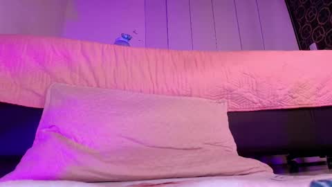 Tell me Sofi  online show from March 8, 2025, 6:10 am