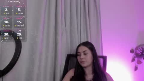 Snapshot of muriell_69 chatting on October 22, 2025, 7:46 pm muriell_69 online show from October 22, 2025, 7:46 pm