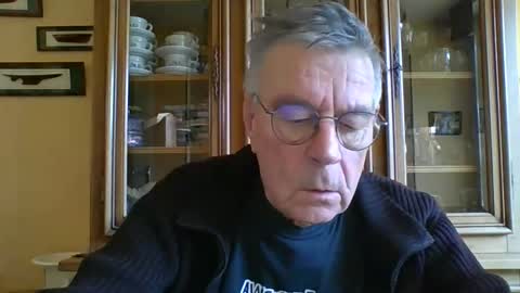 mururoa35 online show from December 12, 2024, 3:05 pm