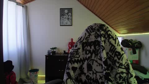 Snapshot of muscle_cock32 chatting on December 3, 2024, 1:10 pm David Big online show from December 3, 2024, 1:10 pm