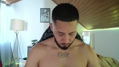 Snapshot of muscle_cock32 chatting on December 16, 2024, 3:00 pm David Big online show from December 16, 2024, 3:00 pm