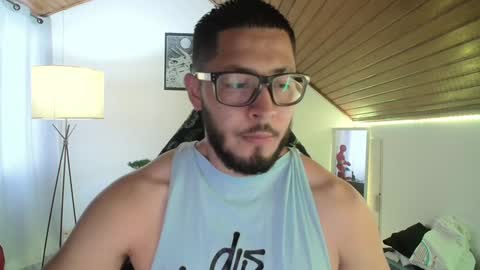 Snapshot of muscle_cock32 chatting on December 24, 2024, 11:28 am David Big online show from December 24, 2024, 11:28 am