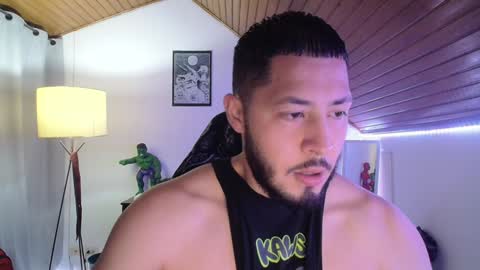 Snapshot of muscle_cock32 chatting on January 11, 2025, 10:40 am David Big online show from January 11, 2025, 10:40 am