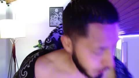 Snapshot of muscle_cock32 chatting on February 14, 2025, 8:31 am David Big online show from February 14, 2025, 8:31 am