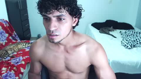 Snapshot of muscle_man1 chatting on December 7, 2024, 12:30 am Mike online show from December 7, 2024, 12:30 am