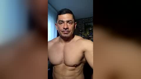 Snapshot of musclebredon chatting on June 12, 2026, 6:12 am BRENDON online show from June 12, 2026, 6:12 am