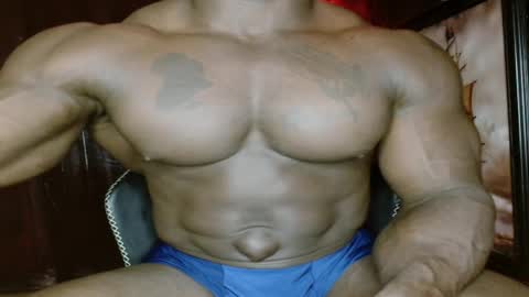 Snapshot of musclegodsammy23 chatting on June 2, 2026, 9:11 am musclegod23 online show from June 2, 2026, 9:11 am