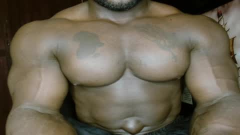 Snapshot of musclegodsammy23 chatting on June 3, 2026, 9:56 am musclegod23 online show from June 3, 2026, 9:56 am