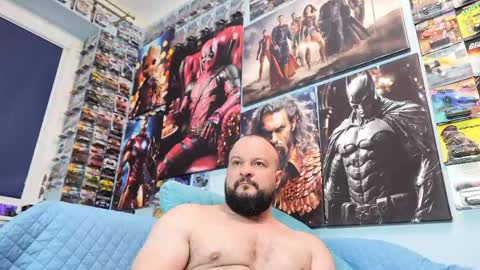 Snapshot of muscular_bear chatting on April 9, 2026, 6:41 am Chris online show from April 9, 2026, 6:41 am