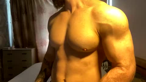 muscularjuggler online show from May 30, 2026, 3:36 am