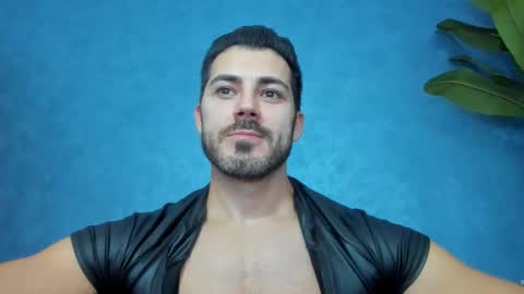 muscularmaster onlyfans online show from February 4, 2026, 10:26 pm