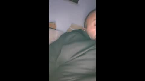 Snapshot of muscularsexybady chatting on November 15, 2025, 6:59 pm handsome sexy muscular man online show from November 15, 2025, 6:59 pm