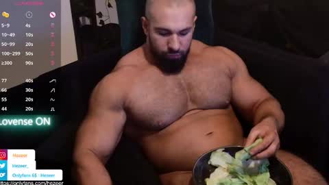 Snapshot of musculusx chatting on April 29, 2026, 8:37 pm Musculus online show from April 29, 2026, 8:37 pm