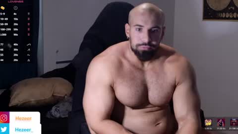 Snapshot of musculusx chatting on August 9, 2026, 12:10 pm Musculus online show from August 9, 2026, 12:10 pm