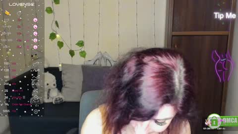 Snapshot of muse_kitty_jenia chatting on February 1, 2025, 2:05 am Jenya online show from February 1, 2025, 2:05 am