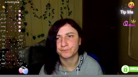 Jenya online show from April 17, 2026, 6:44 pm