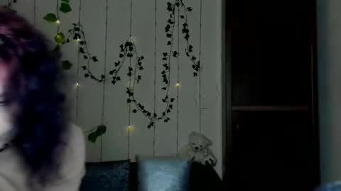 Jeneva online show from April 4, 2026, 5:21 pm