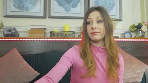 Luna  online show from January 31, 2026, 8:40 pm