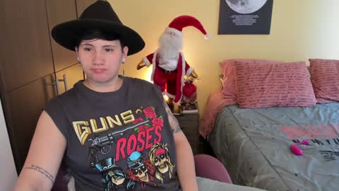 Snapshot of musicayluna chatting on December 21, 2024, 11:44 am VALENTINA Luna  online show from December 21, 2024, 11:44 am