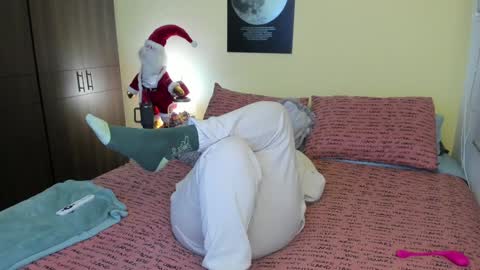 Snapshot of musicayluna chatting on December 28, 2024, 2:54 am VALENTINA Luna  online show from December 28, 2024, 2:54 am