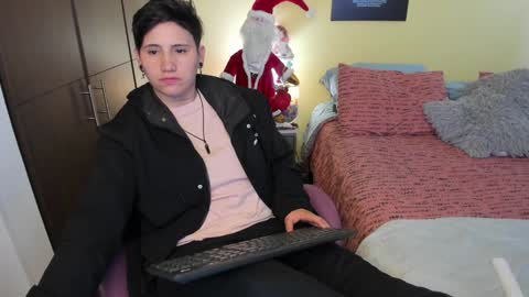 Snapshot of musicayluna chatting on January 3, 2025, 12:22 am VALENTINA Luna  online show from January 3, 2025, 12:22 am