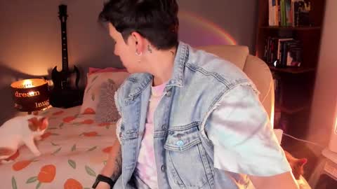 Snapshot of musicayluna chatting on September 14, 2025, 4:55 am VALENTINA Luna  online show from September 14, 2025, 4:55 am