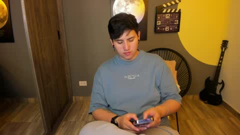 Snapshot of musicayluna chatting on May 13, 2026, 3:48 am VALENTINA Luna online show from May 13, 2026, 3:48 am