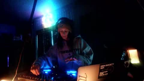 ghost mantis online show from January 14, 2026, 2:55 pm