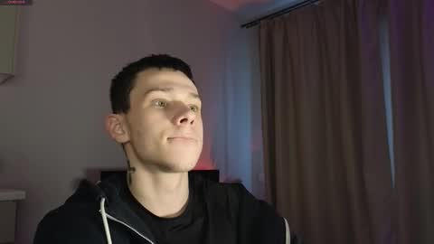 1x1 online show from October 27, 2025, 8:40 am