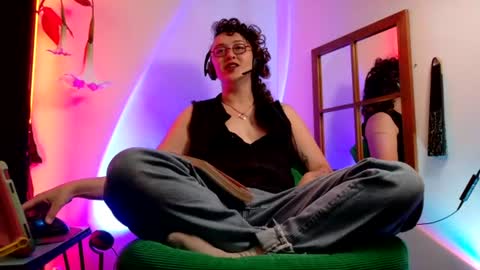 Snapshot of mx_anouk_divine chatting on July 4, 2026, 4:46 pm Mx. Anouk Divine online show from July 4, 2026, 4:46 pm