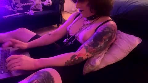 mxscary online show from February 8, 2025, 5:51 am