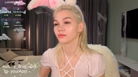 April online show from October 31, 2025, 1:50 am