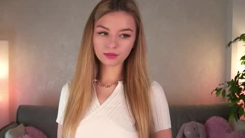 Polly online show from February 4, 2026, 1:17 pm