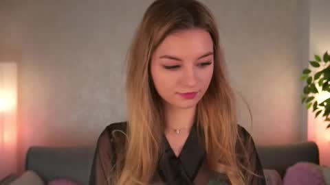 Polly online show from February 18, 2026, 1:18 pm