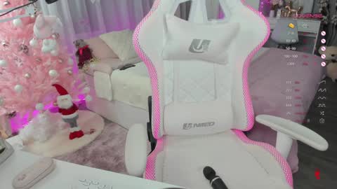 Snapshot of my_polina chatting on December 30, 2024, 9:40 pm Poli online show from December 30, 2024, 9:40 pm