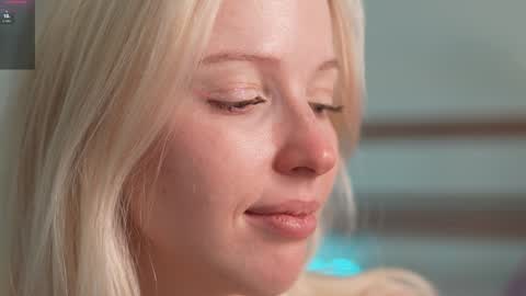 STELLA  Im here today online show from December 8, 2024, 10:25 pm