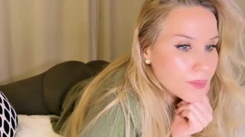 Mya-be Yours P online show from January 29, 2025, 1:05 am