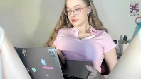 Snapshot of mychloecute chatting on May 6, 2026, 8:14 pm chloe online show from May 6, 2026, 8:14 pm